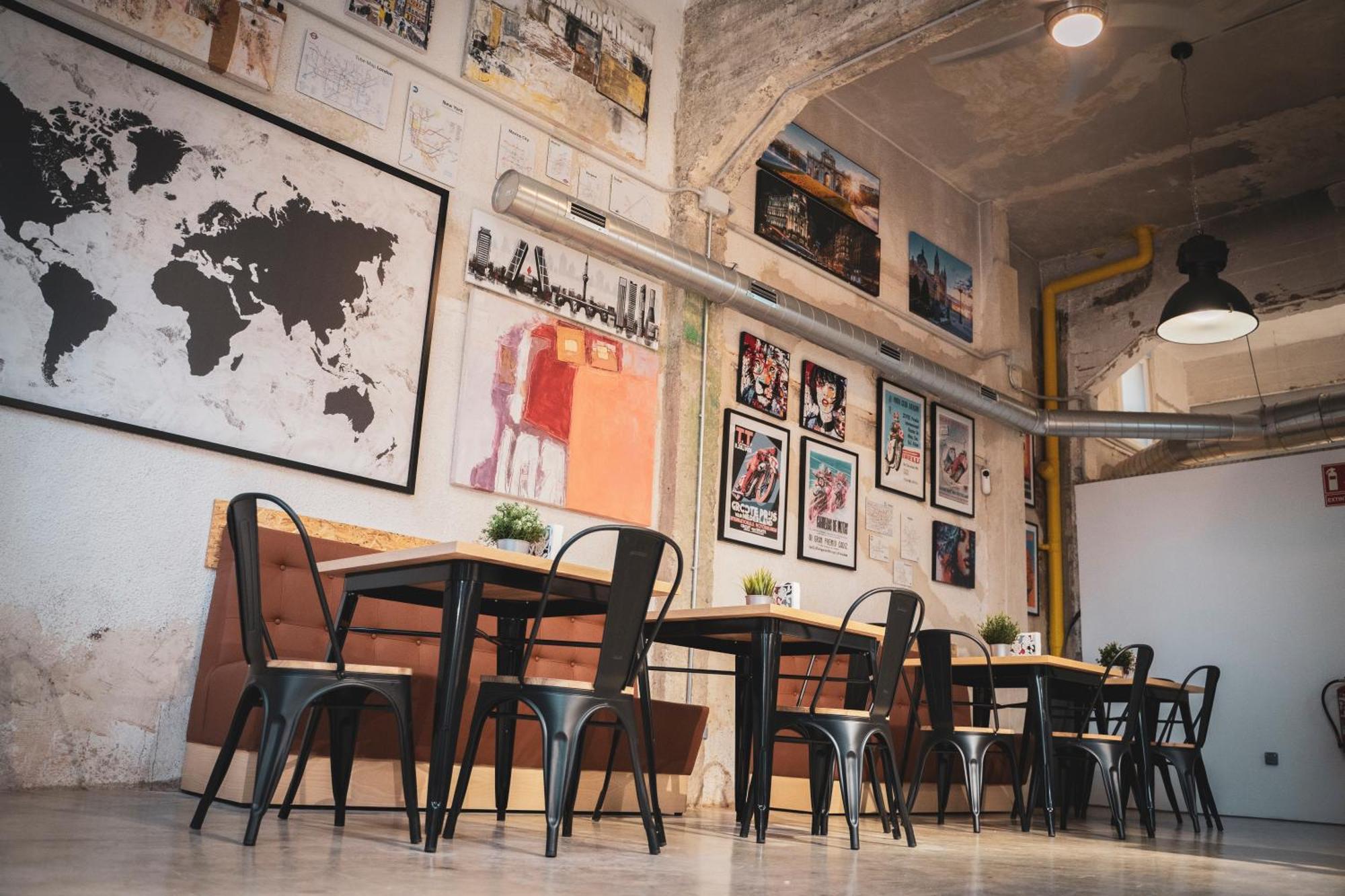 Gallery Hostel Madrid Residencia 外观 照片