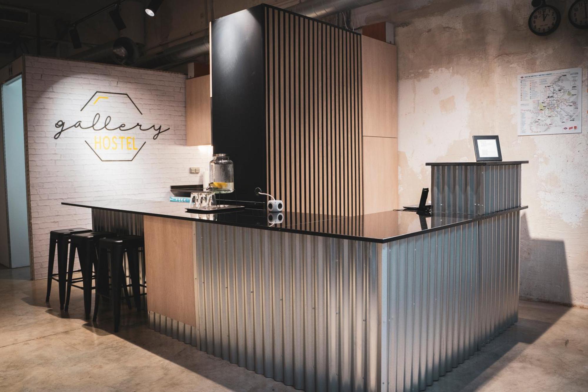 Gallery Hostel Madrid Residencia 外观 照片