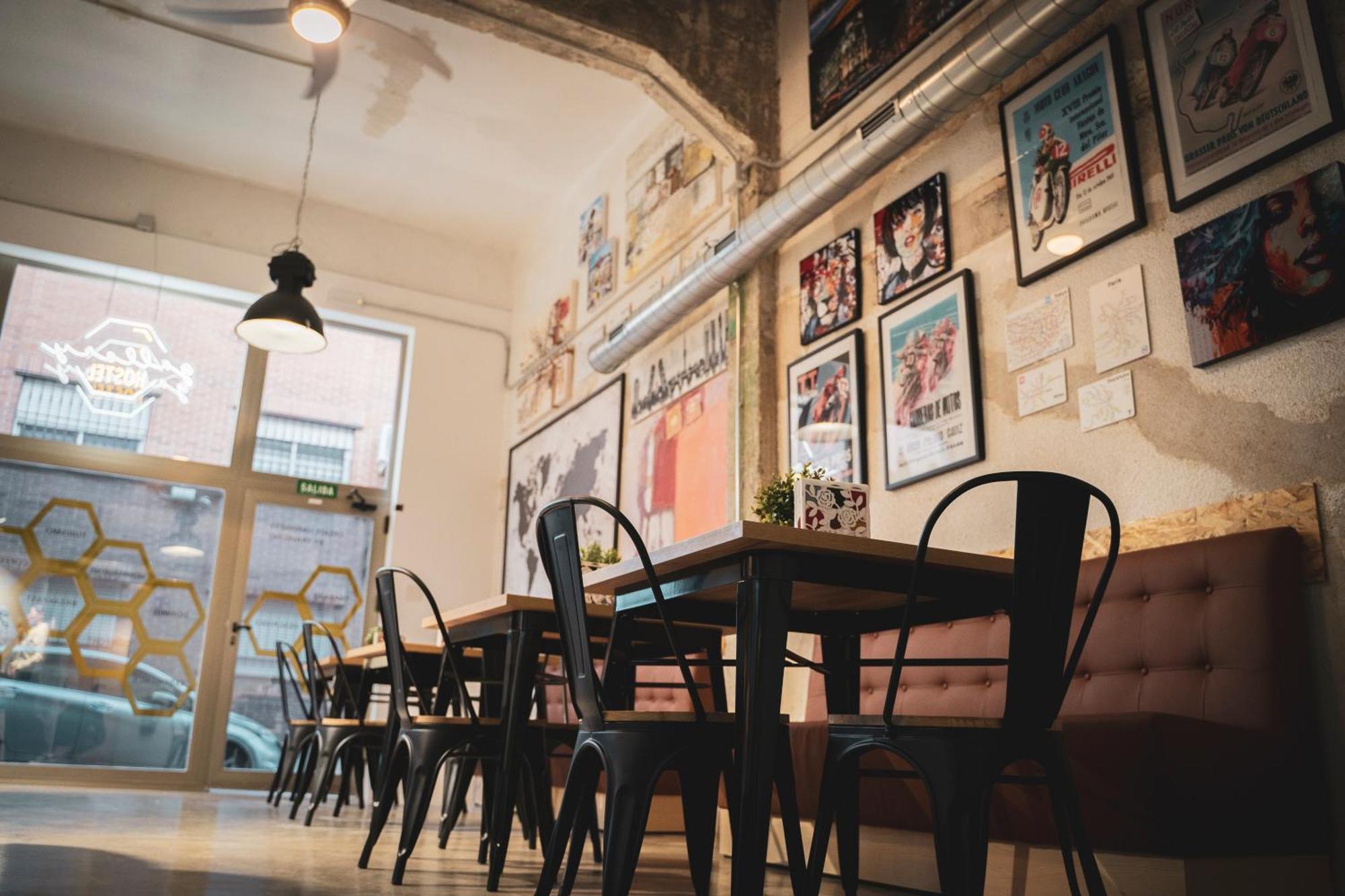 Gallery Hostel Madrid Residencia 外观 照片