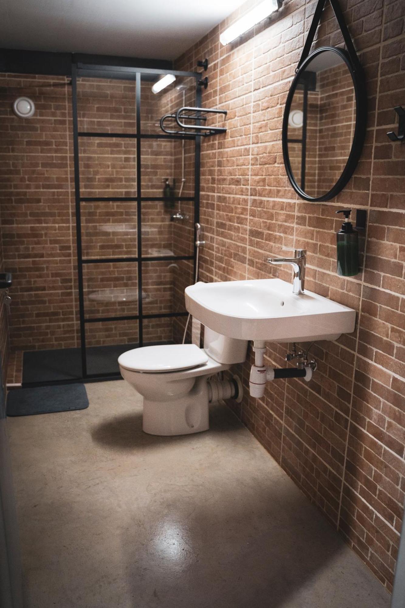 Gallery Hostel Madrid Residencia 外观 照片