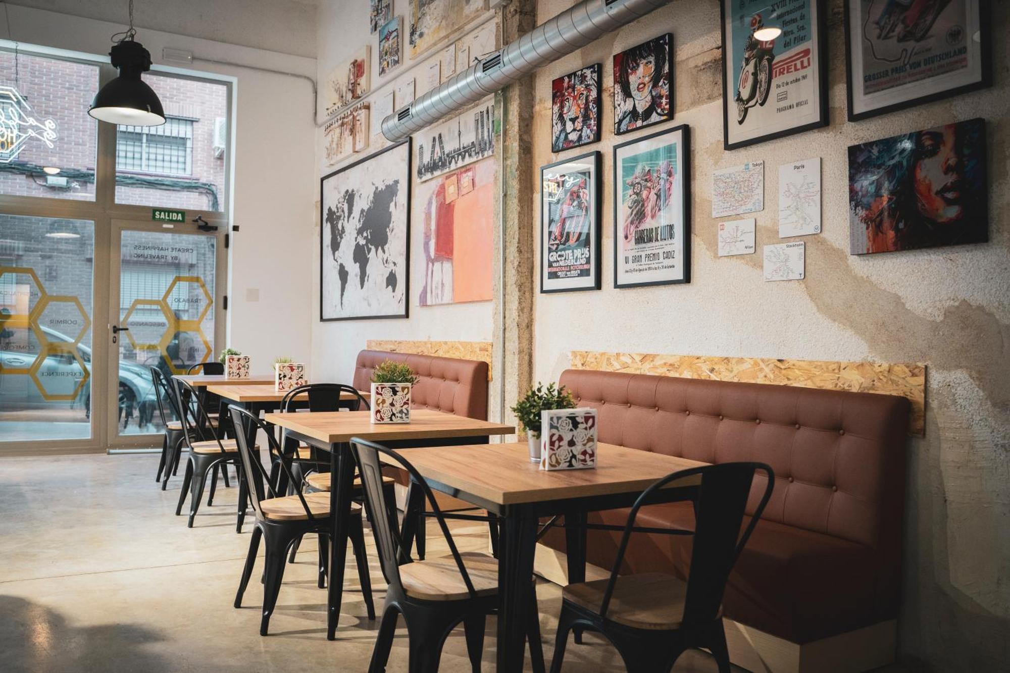 Gallery Hostel Madrid Residencia 外观 照片