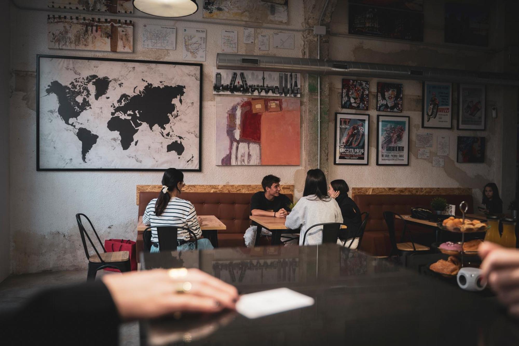 Gallery Hostel Madrid Residencia 外观 照片